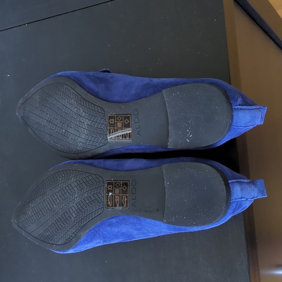 Blue faux suede flats - Picture 6 of 7